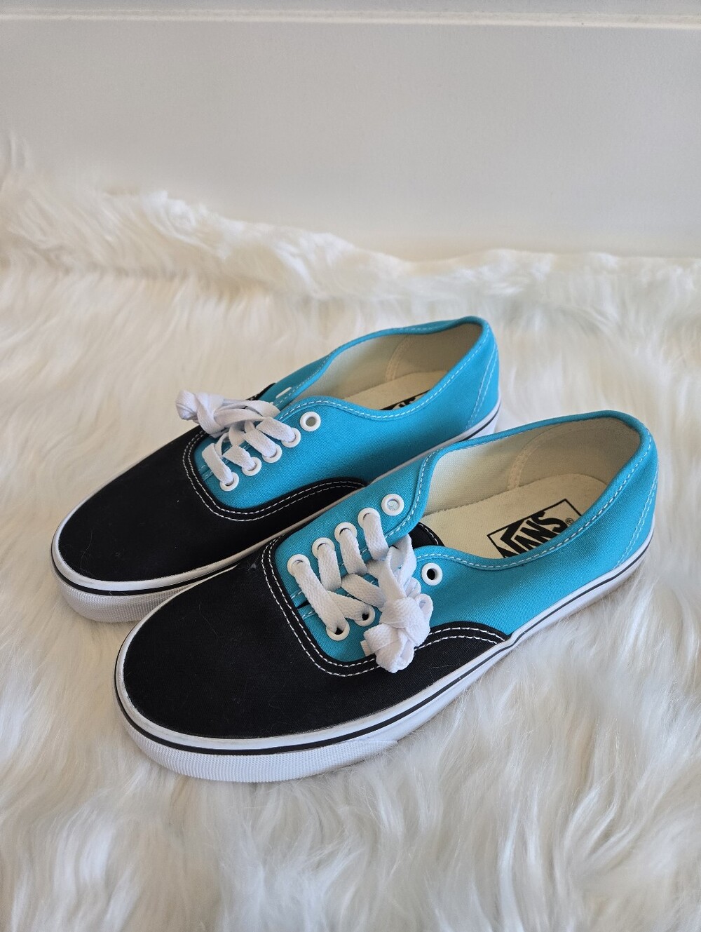 Vans Black & Teal Low Top Canvas Sneaker Shoe Laceup– Women’s 8 / Men’s 6.5 - Picture 2 of 5